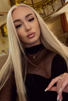 Elena - Downtown Dubai photo