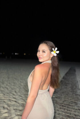 Ryann - Dubai Marina photo